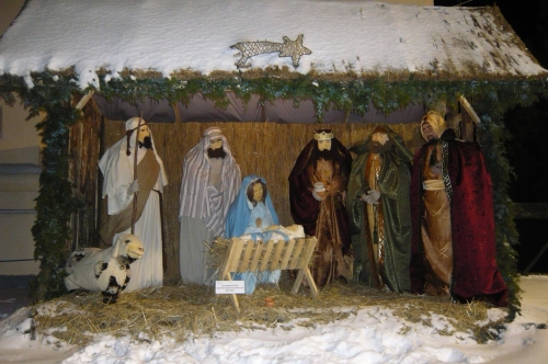 Az életnagyságú Betlehem karácsonykor