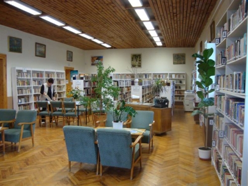 A könyvtár belső tere